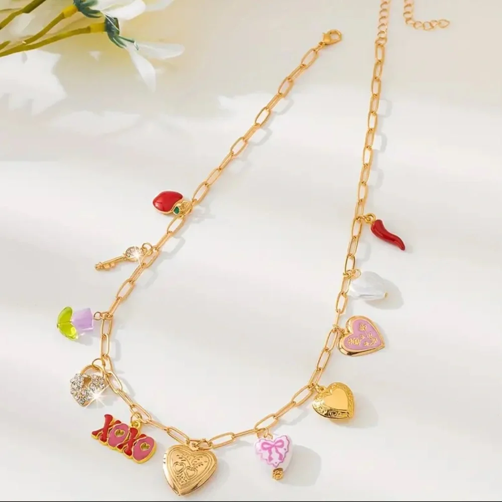 NEW Gold Heart Charm Necklace with Retro Y2K Pendants